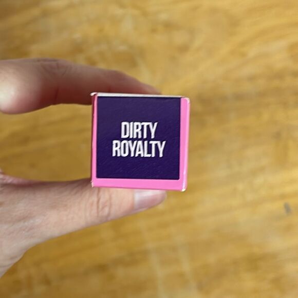 NIB Jeffree Star Cosmetics The Gloss Dirty Royalty- Light Purple Shimmer - Picture 4 of 8